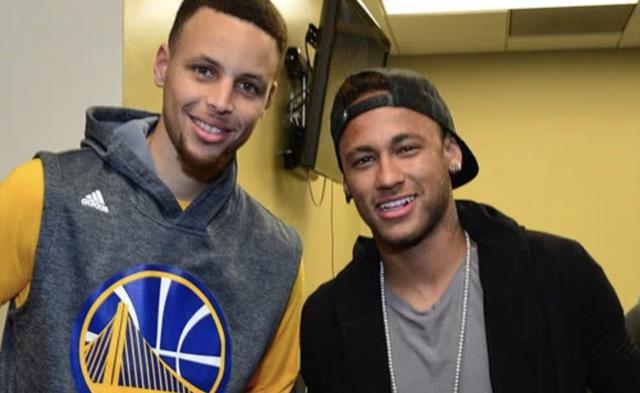 防守轮换受 防守轮换受